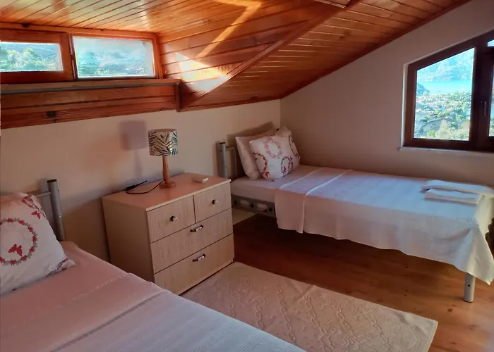 Almond Willa Marmaris